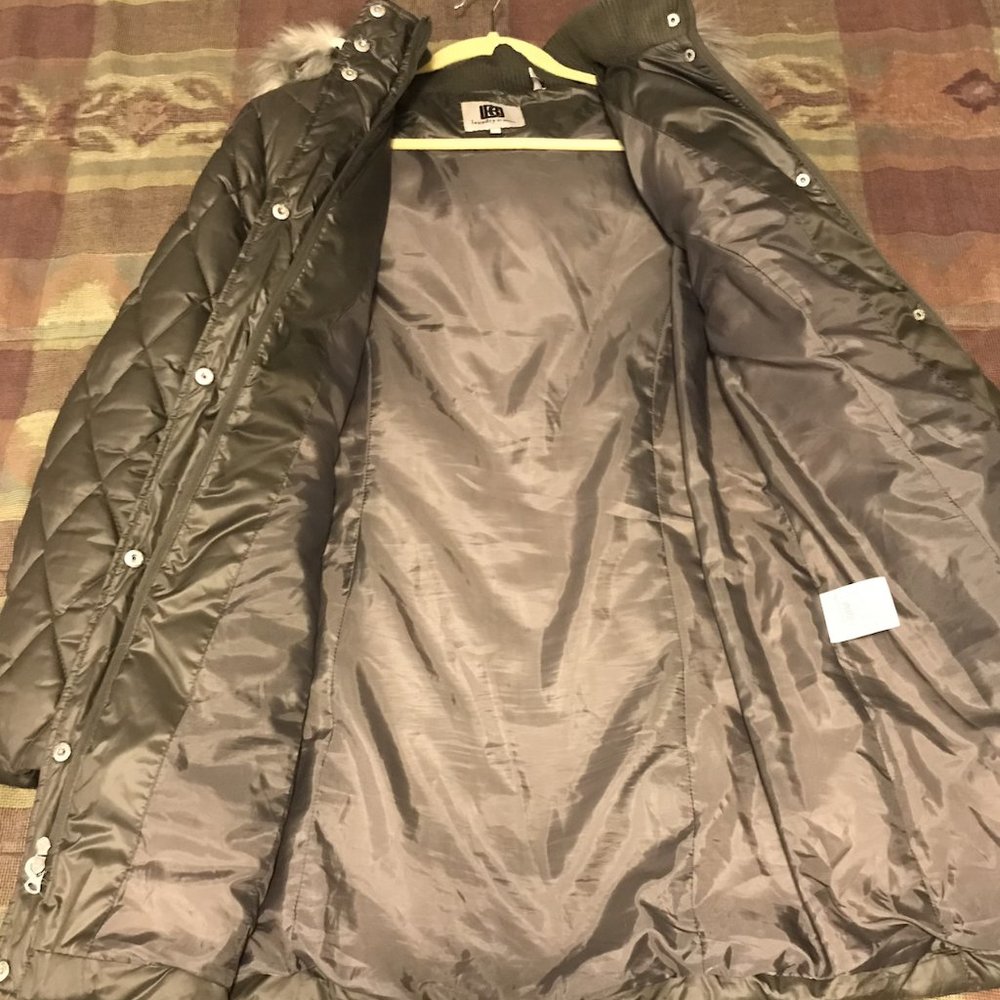 Laundry By Design parka with fur trimmed hood.